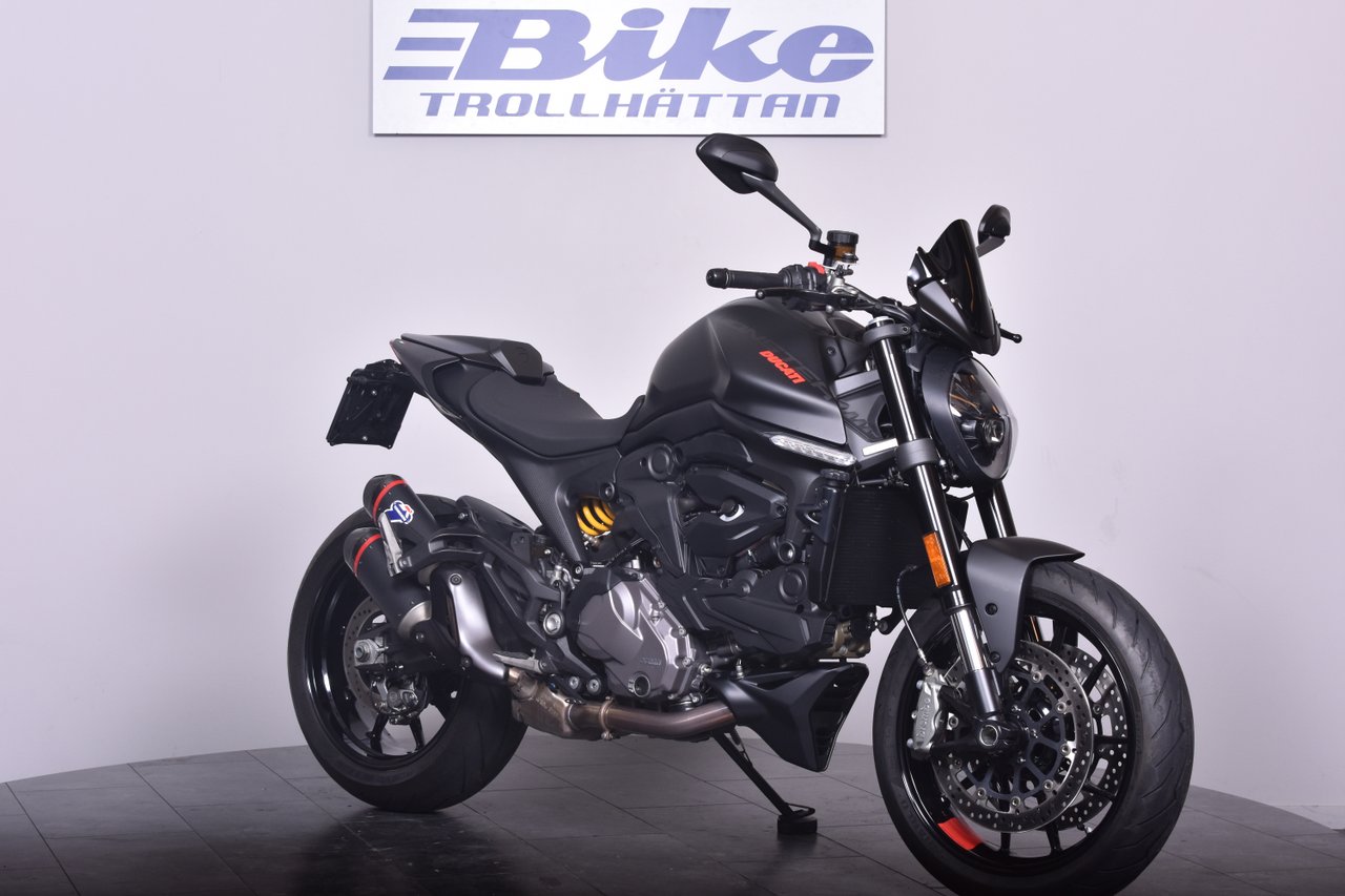 Ducati MONSTER