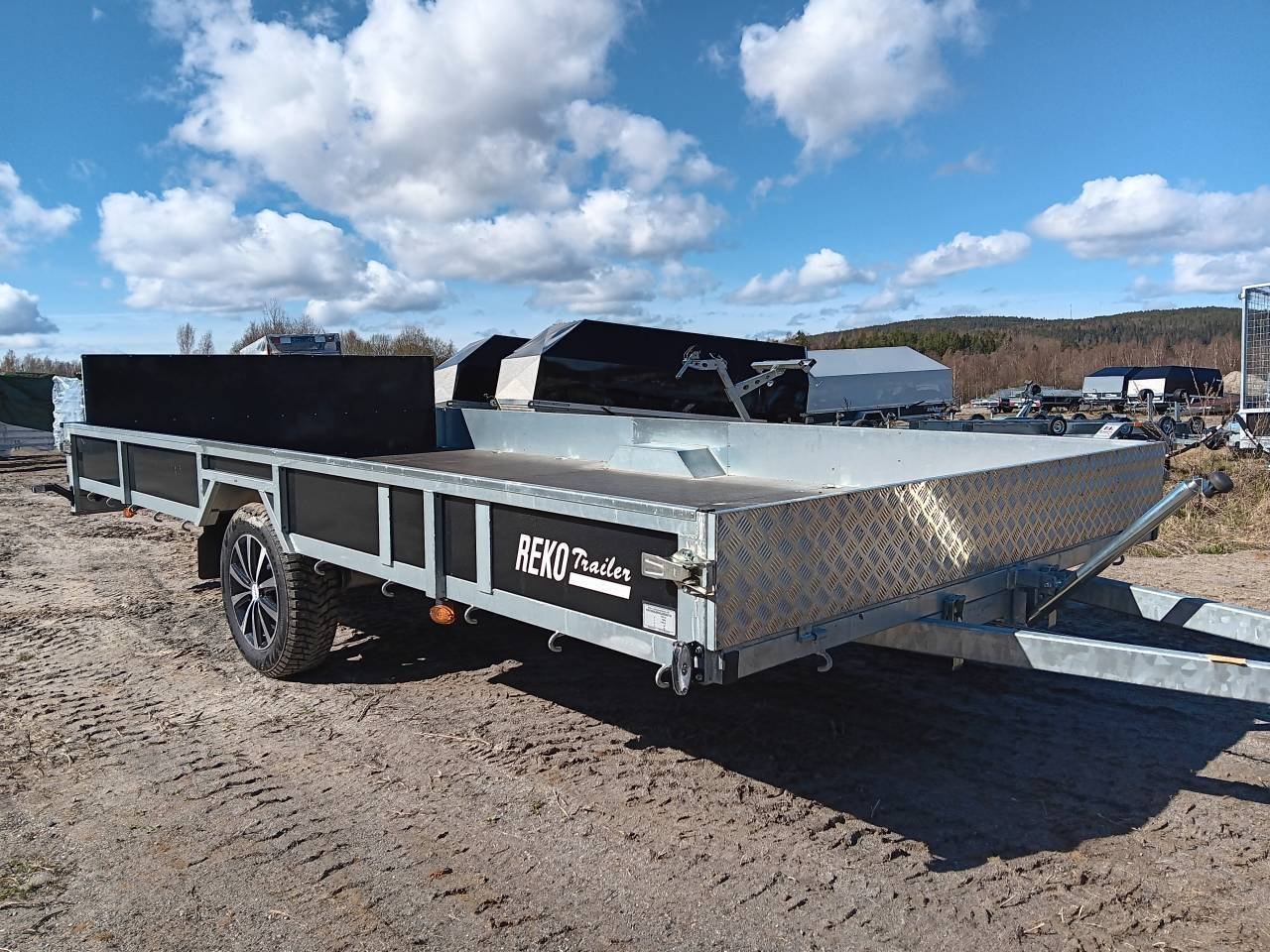 REKO SKOTERSLÄP 440x220cm INL...