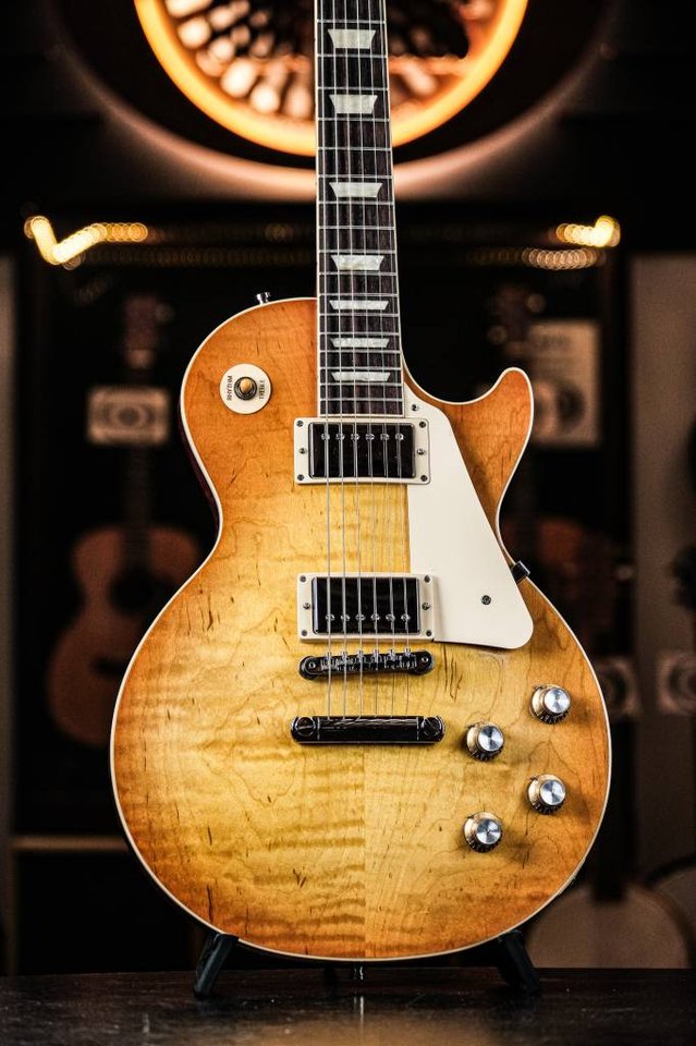 2024 Gibson Les Paul Standard...