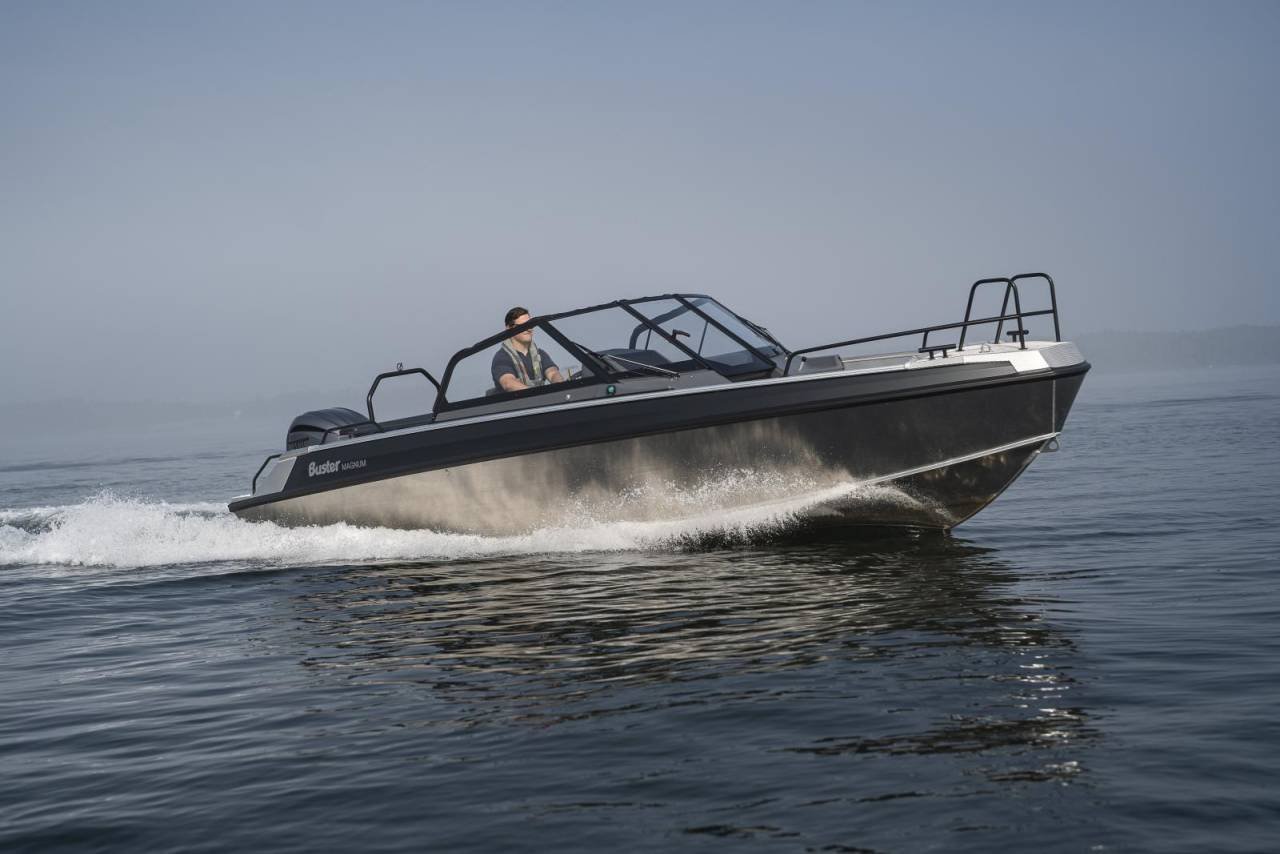 Buster Magnum 2026 med Yamaha...