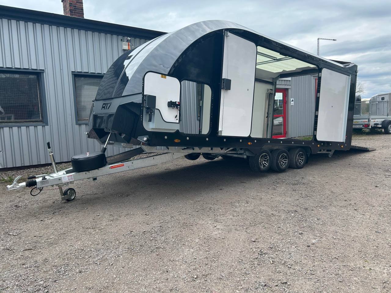 Brian James RT7 Svart FINNS I...