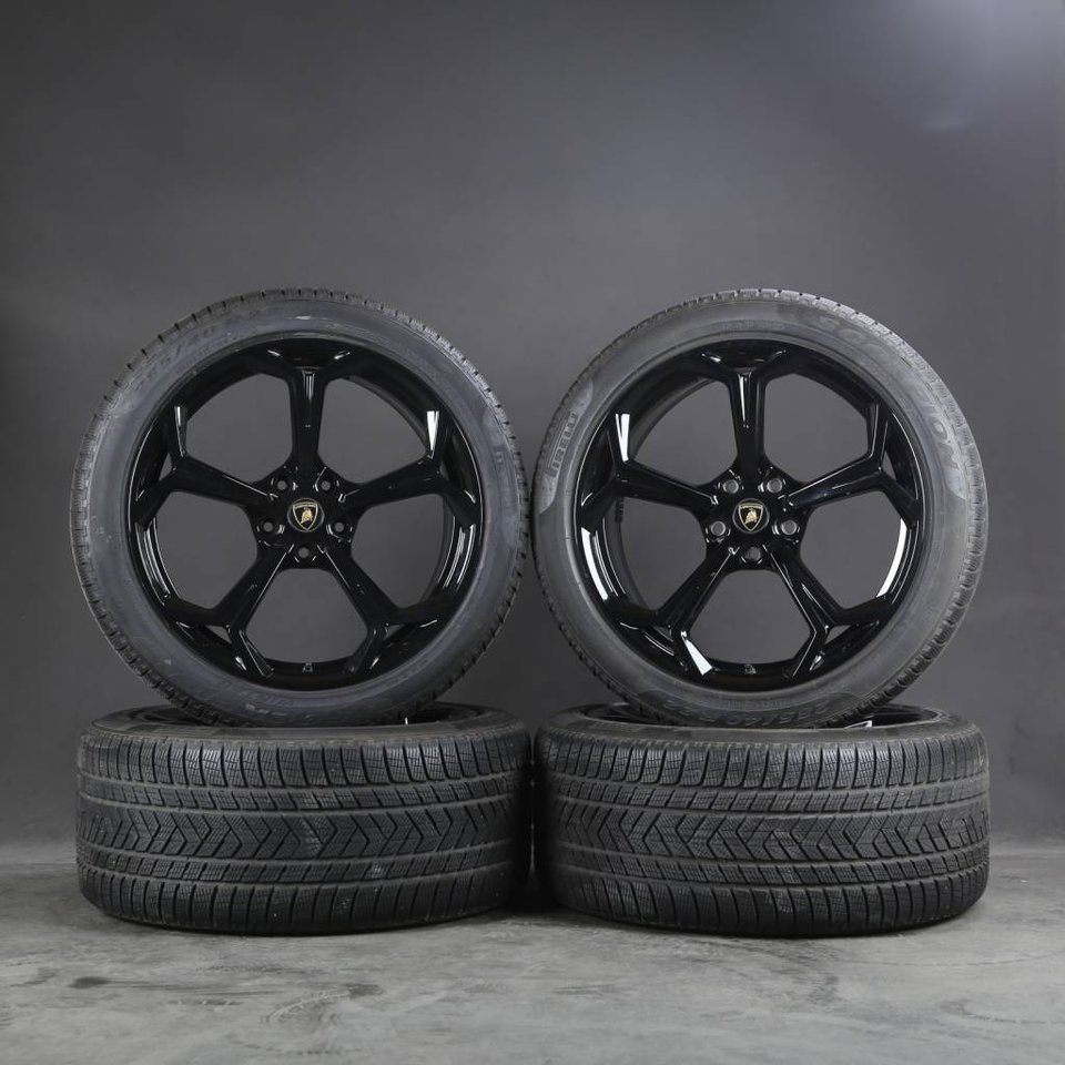 4st Lamborghini Urus 22" vint...