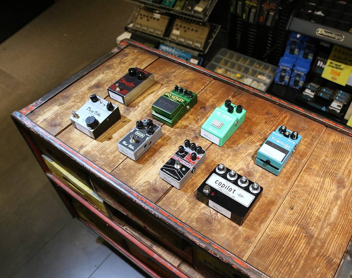 Begagnade gitarreffekter hos ...