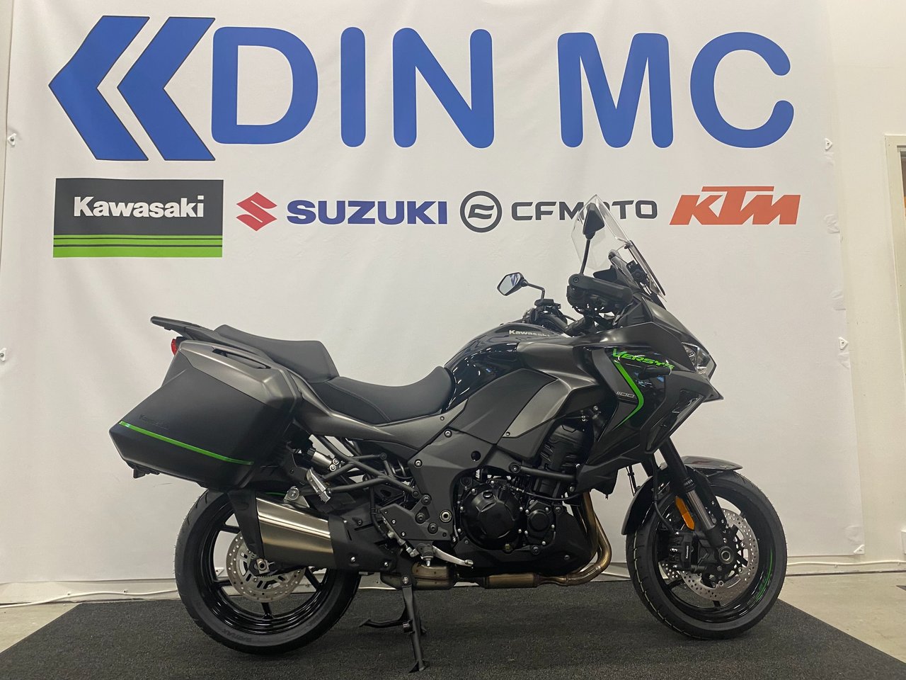 Kawasaki Versys 1100 Tourer "...