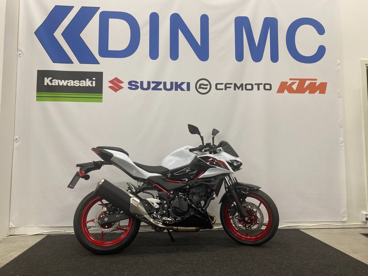 Kawasaki Z500 SE "Fabriksny h...