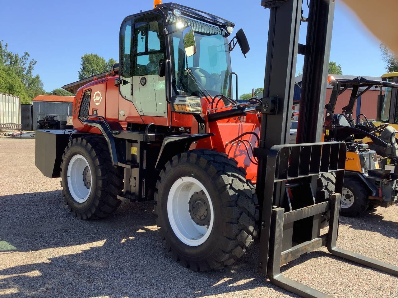 Terränggående gaffeltruck