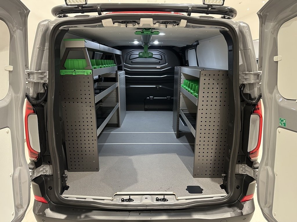 Volkswagen Transporter T7 Möl...