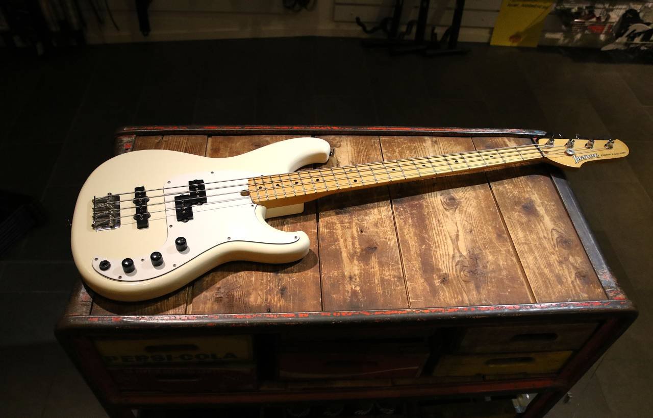 Ibanez Roadstar II Bass RD650...