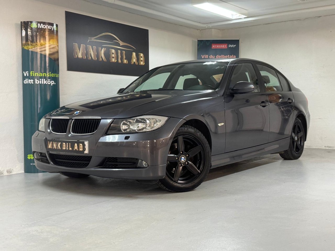 BMW 320 i Sedan Advantage Eur...