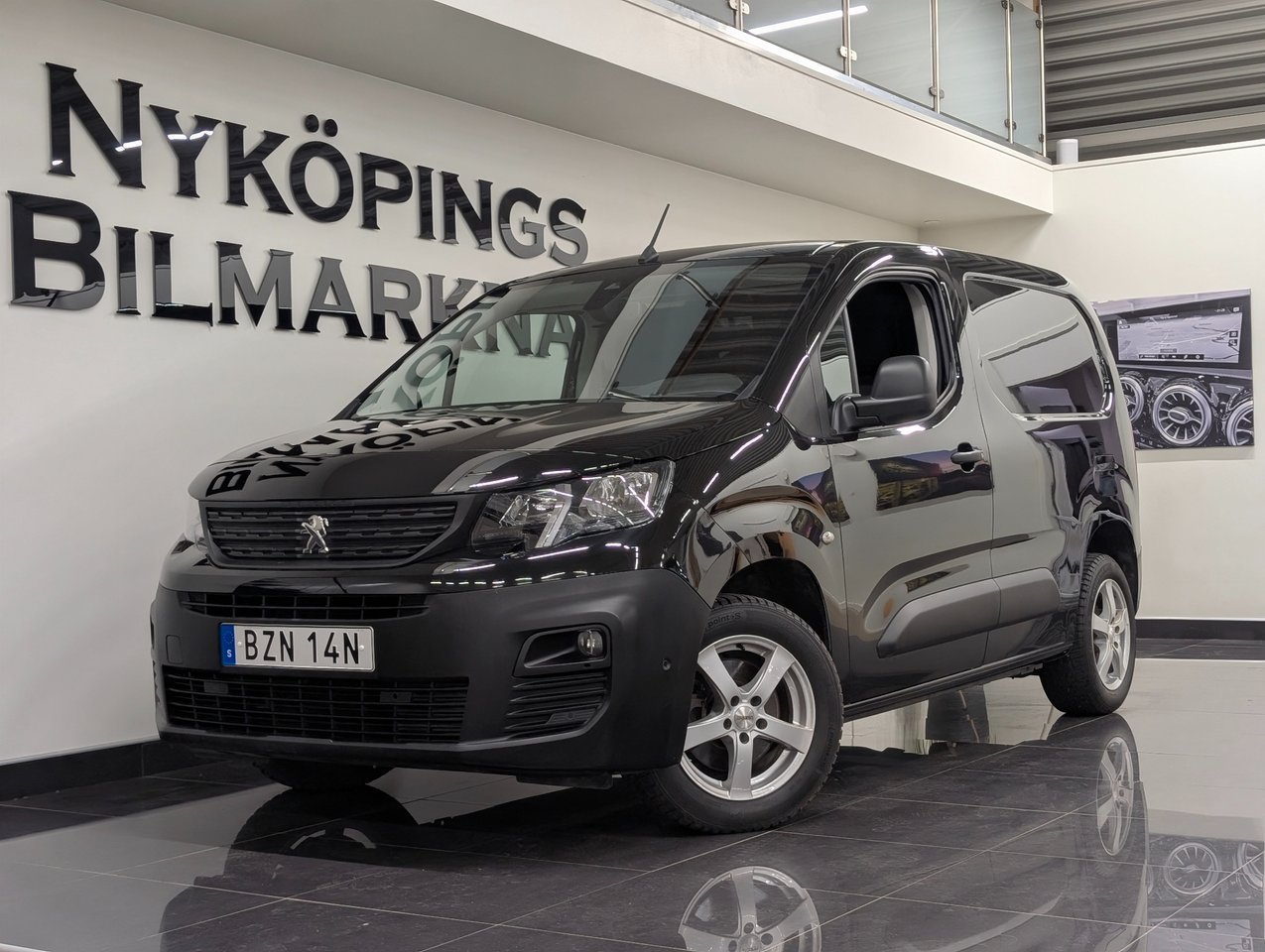 Peugeot Partner Utökad Last 1...