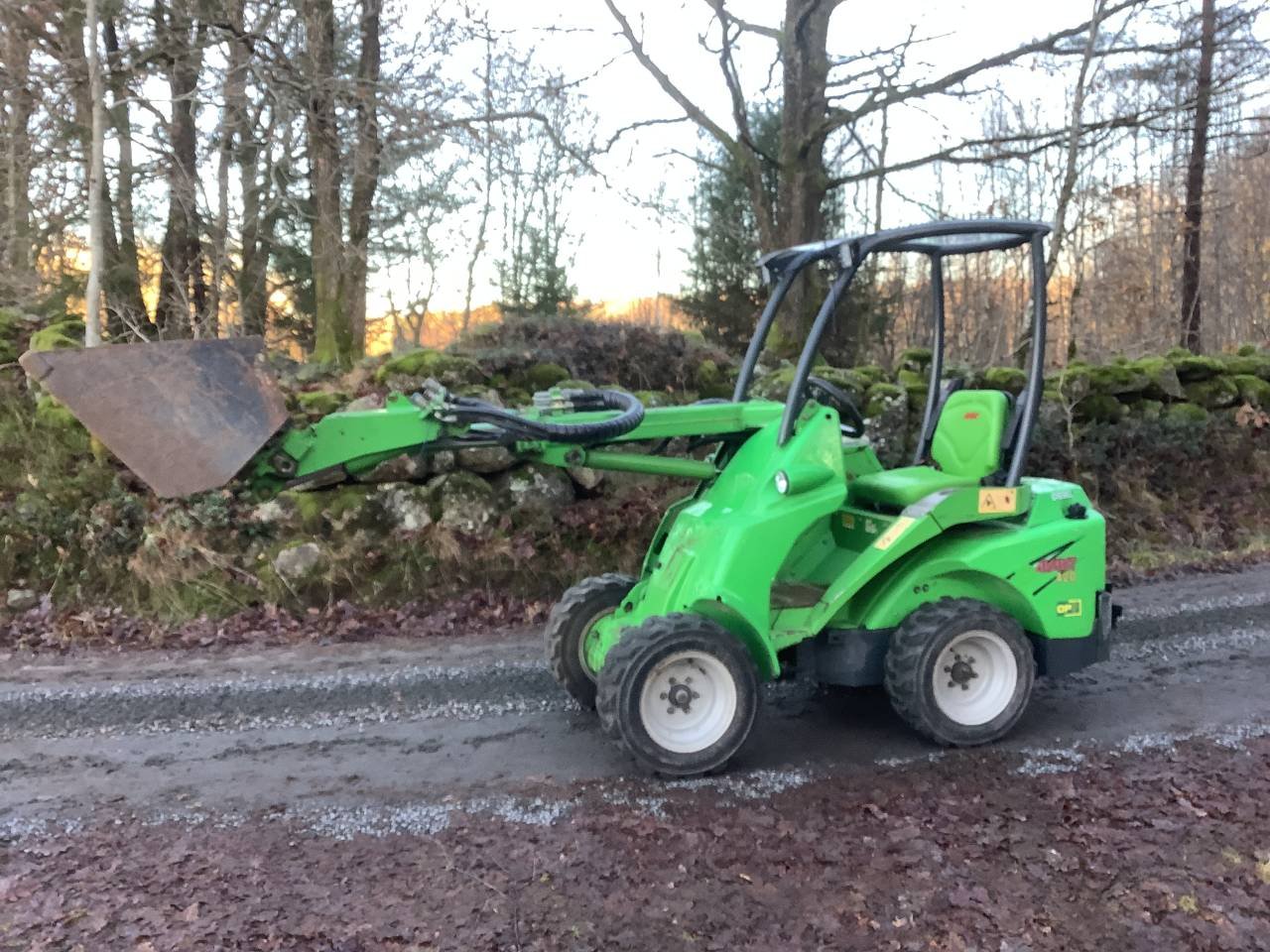 Avant 420 midjestyrd 4wd tele...