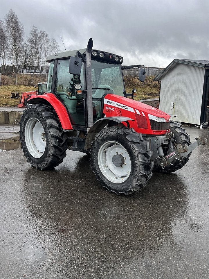Massey Ferguson 5450