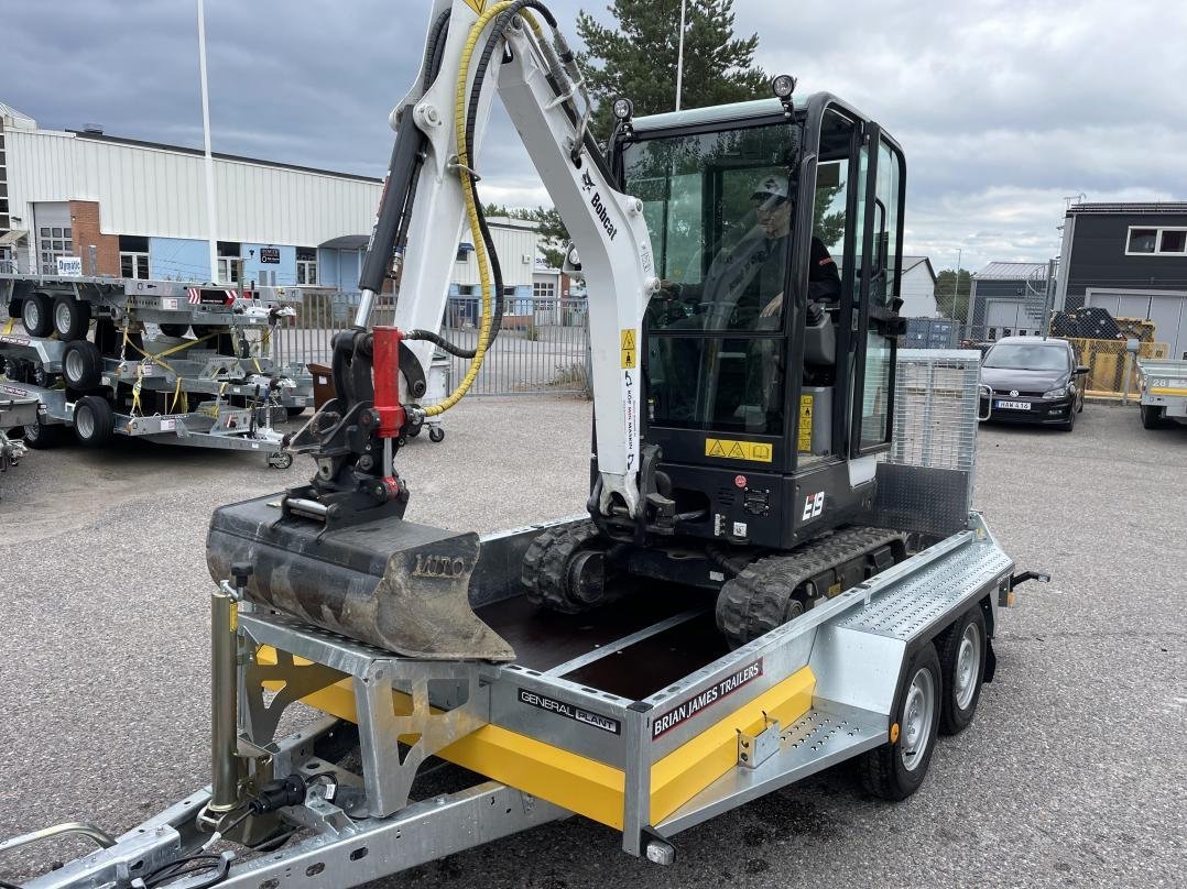 Brian James Trailers General ...