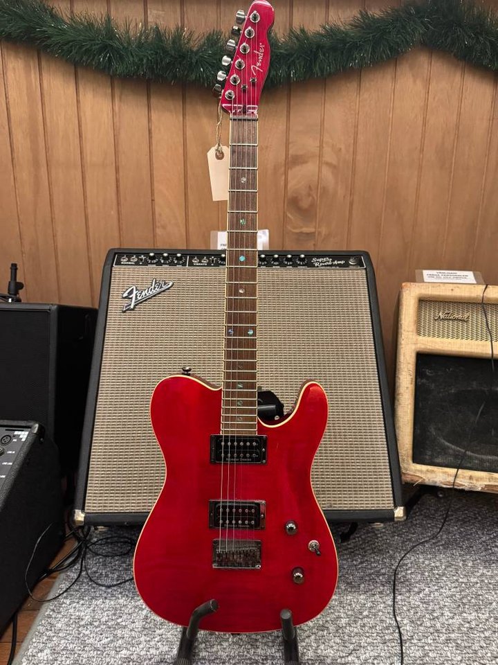 Fender Special Edition Custom...