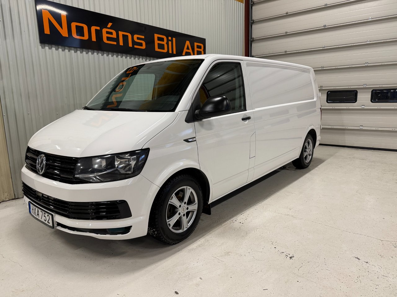 Volkswagen Transporter 2.0 TD...