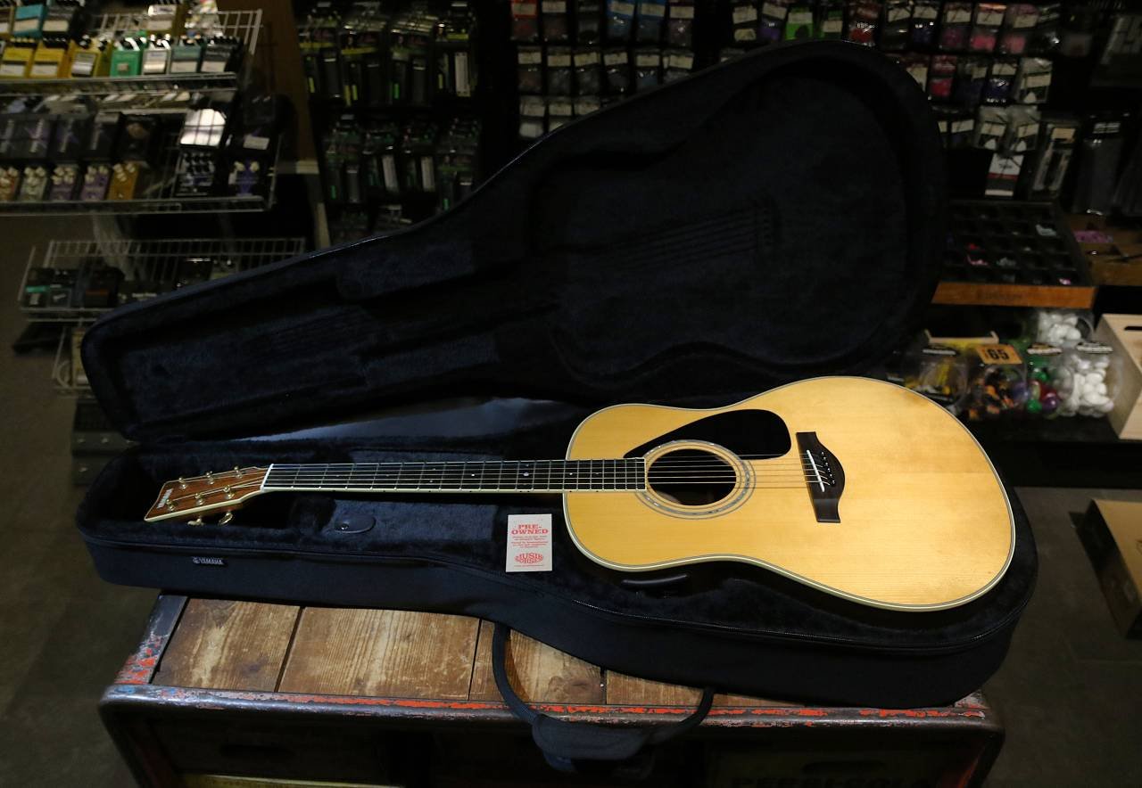 Begagnad Yamaha LLX6 med orgi...