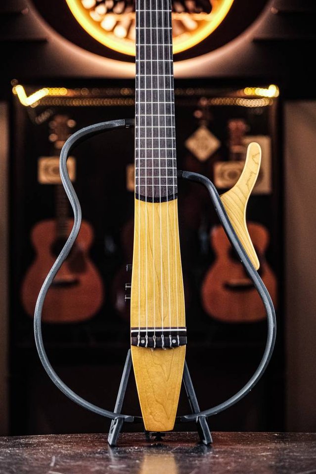 2000s Yamaha SLG-100N Silent ...