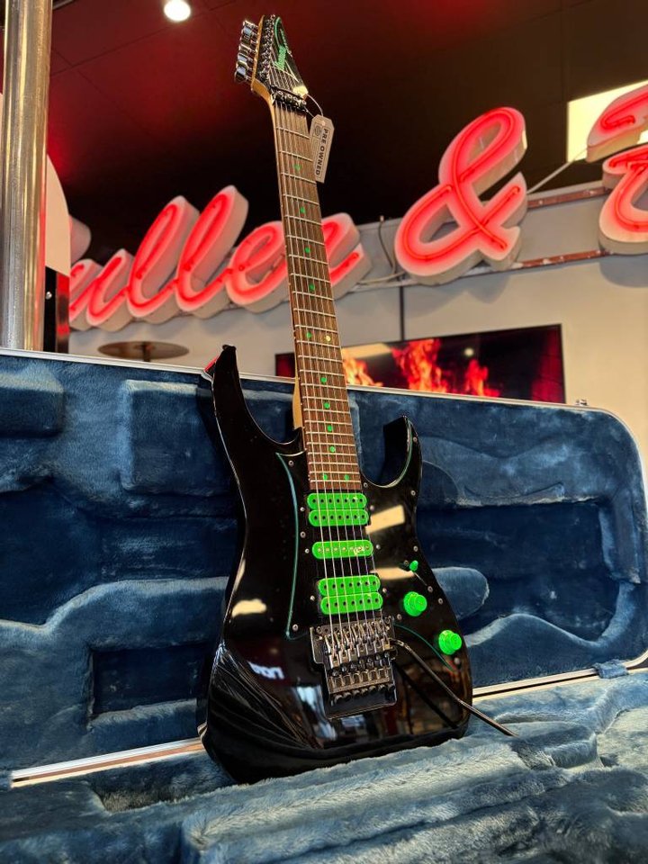Ibanez UV7 Steve Vai Signatur...