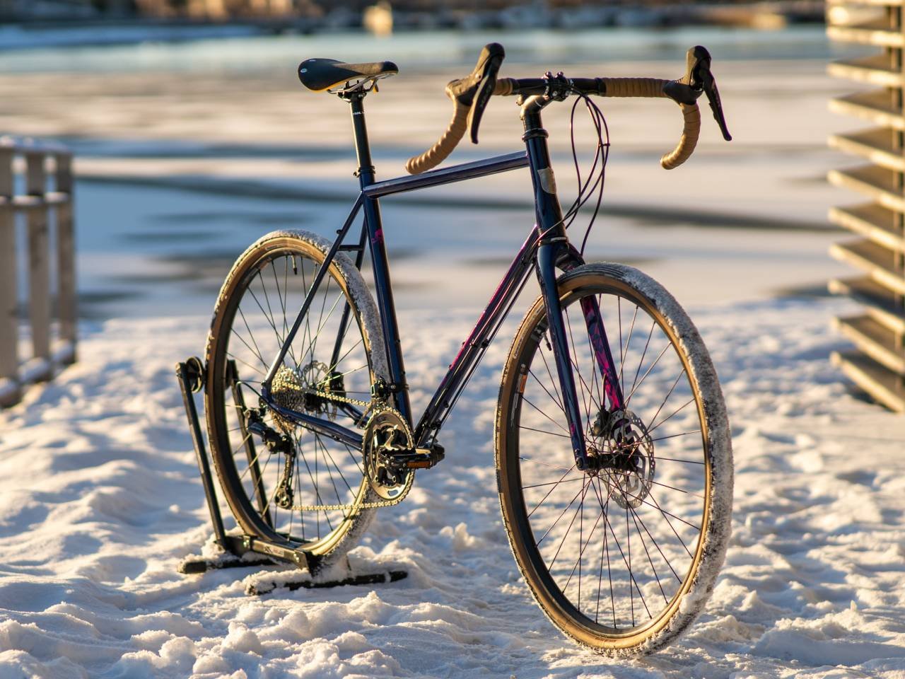 Kampanj - Kona Rove LTD Brook...