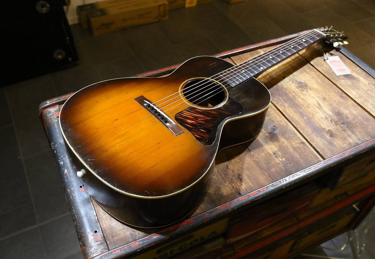 Gibson L-00 Sunburst från 194...
