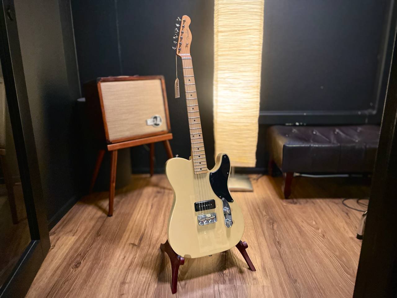 Beg. Fender Noventa Telecaste...