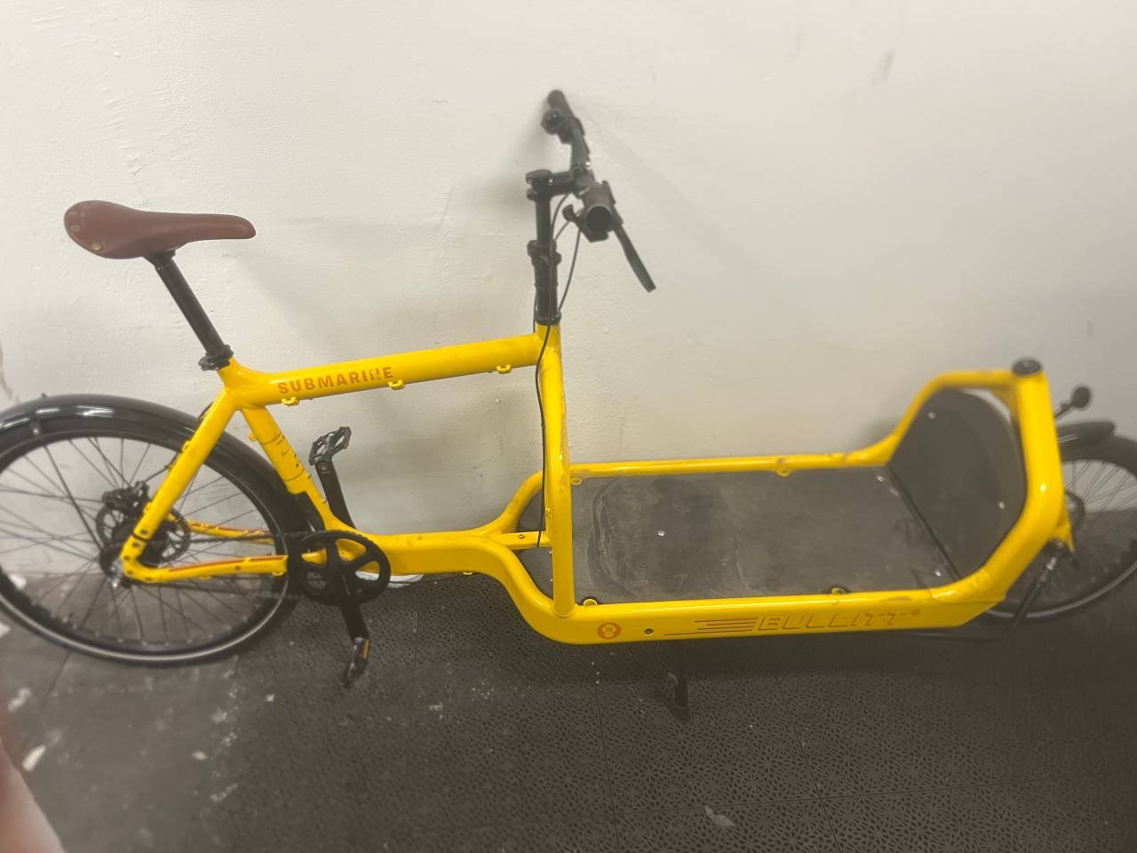 Bulitt Larry vs Harry lådcykel.