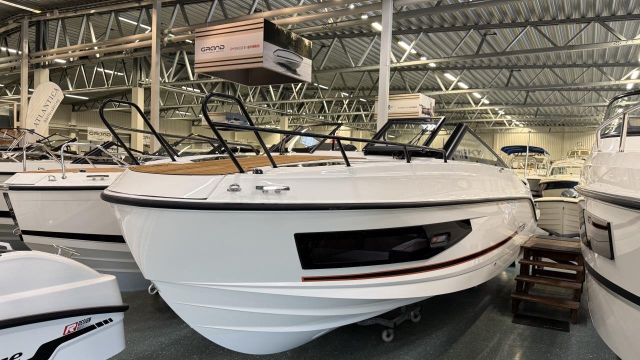 Uttern D70 med Mercury F 250 ...