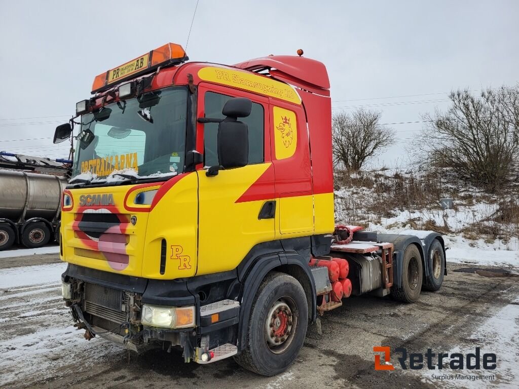 Dragbil trailerdragare med hy...