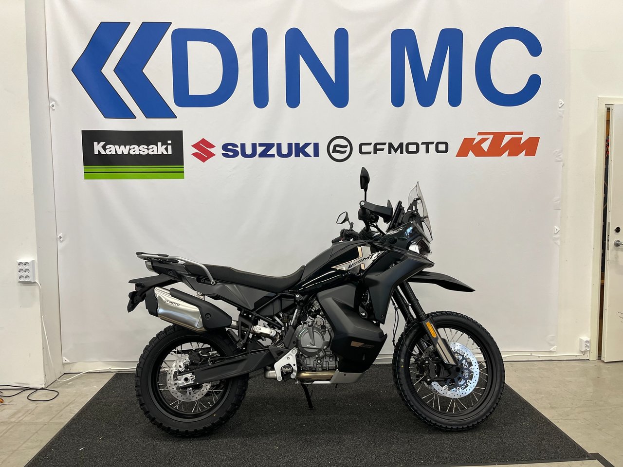 CFMOTO 800 MT-X "I butik för ...