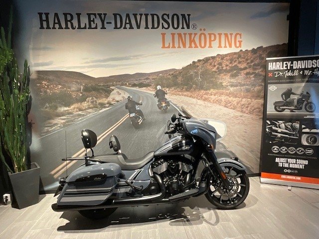 Indian Chieftain Dark Horse 2...