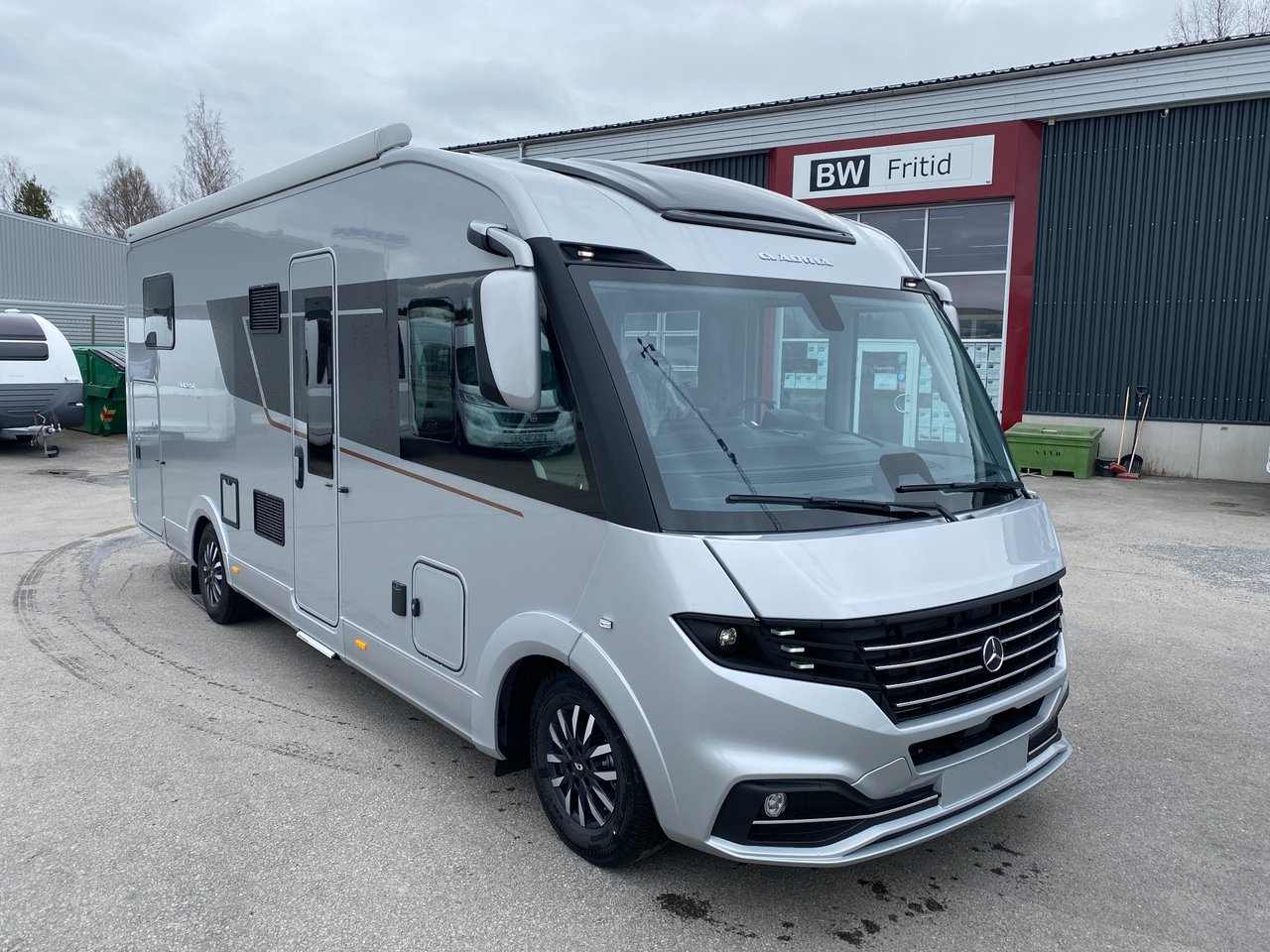 Adria Supersonic 780SL - Lyx ...