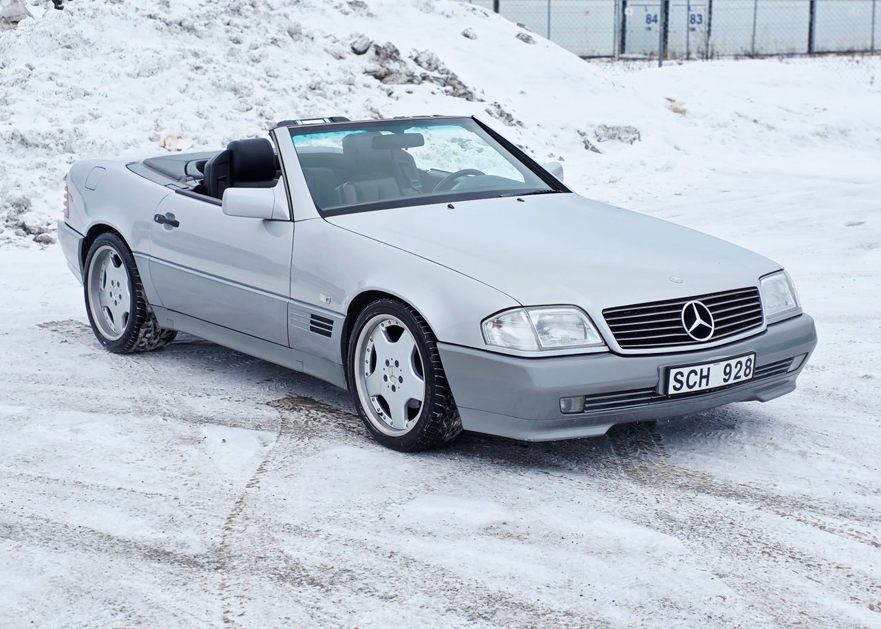 Mercedes-Benz SL 500 326HK