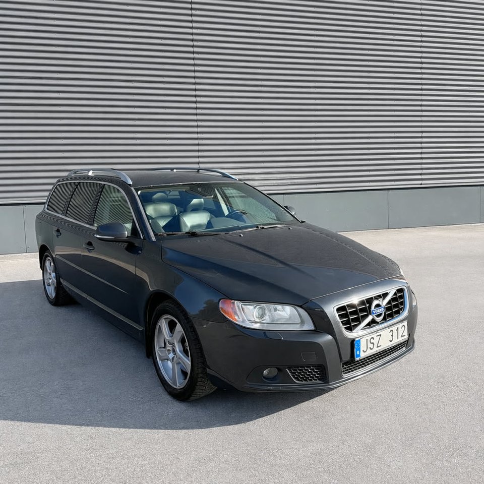 Volvo V70 T4F Powershift Summ...