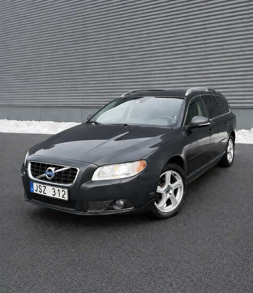 Volvo V70 T4F Powershift Summ...