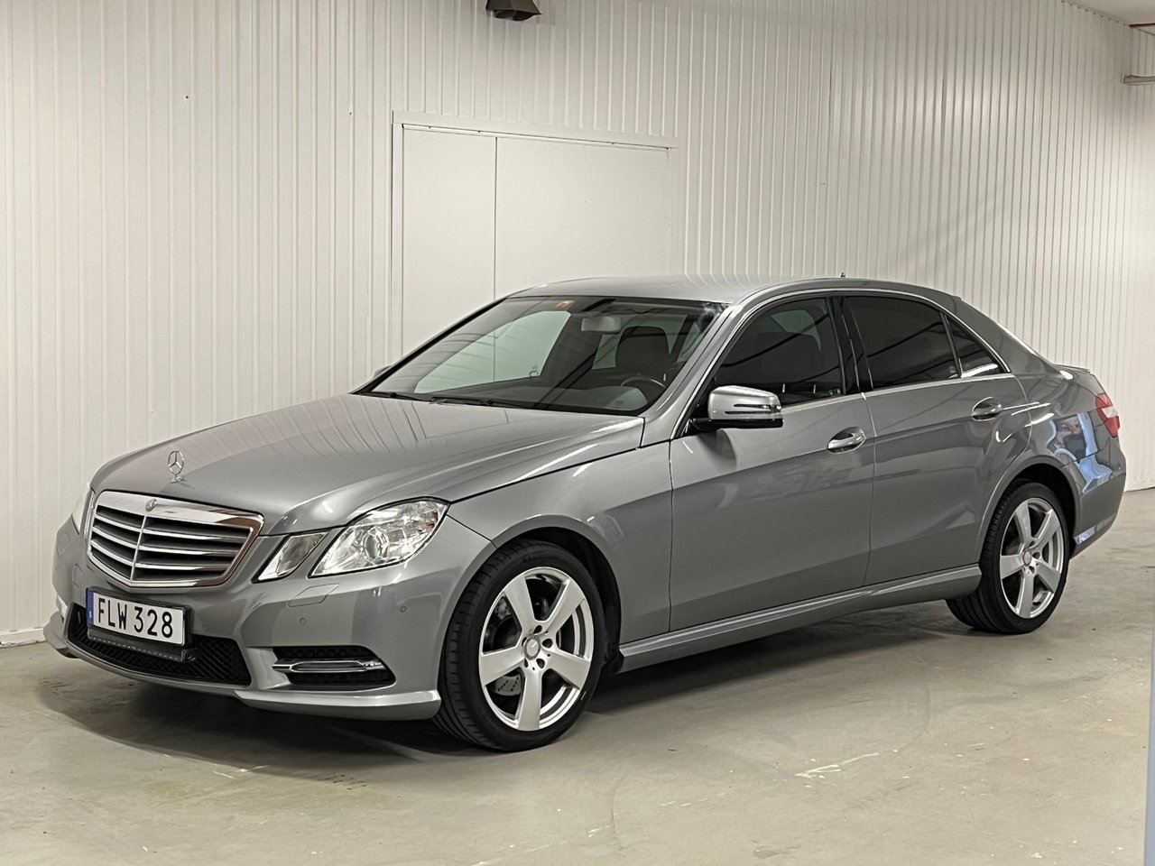 Mercedes-Benz E 220 CDI BlueE...