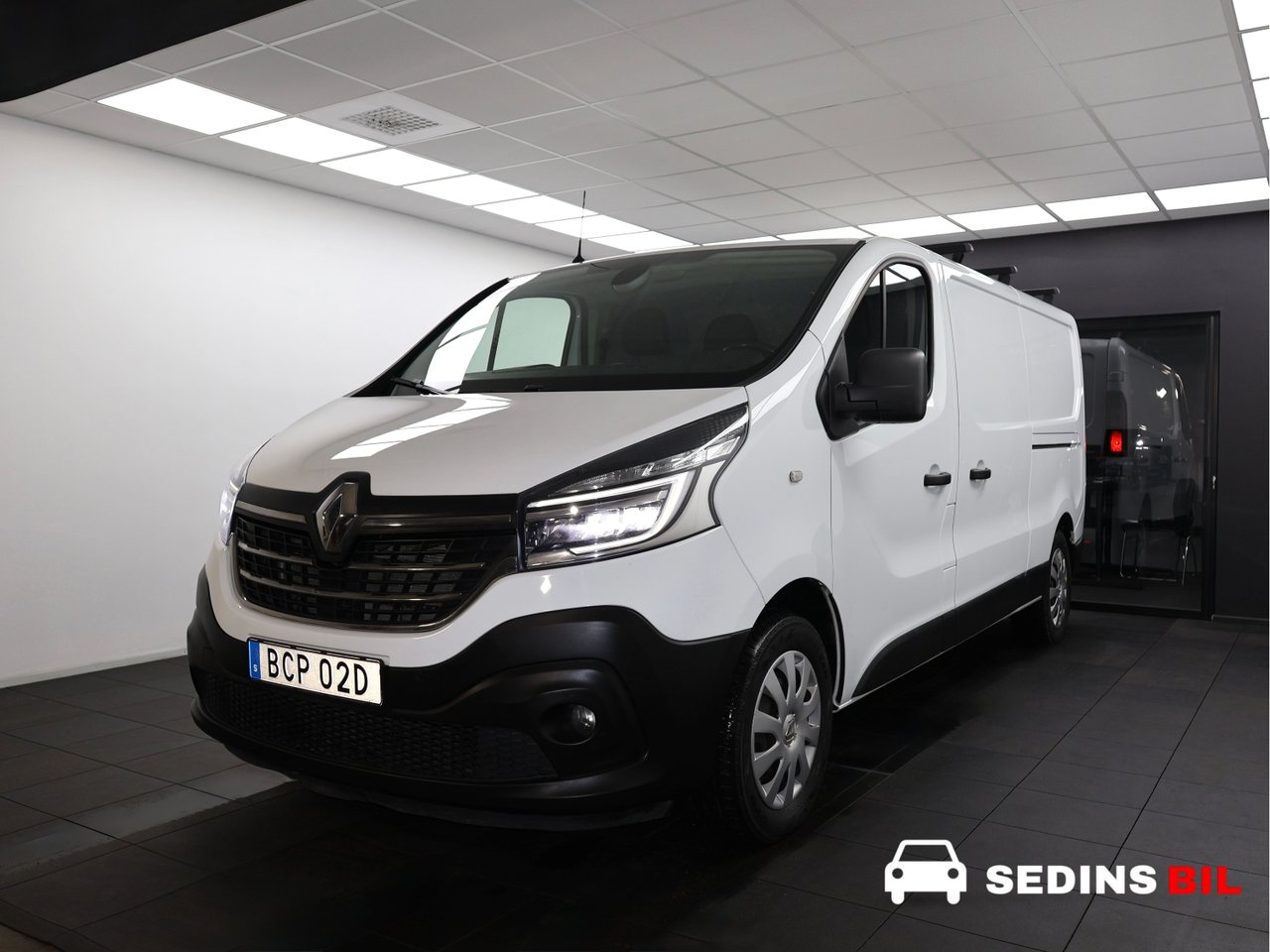 Renault trafic Skåpbil 3.0t 2...