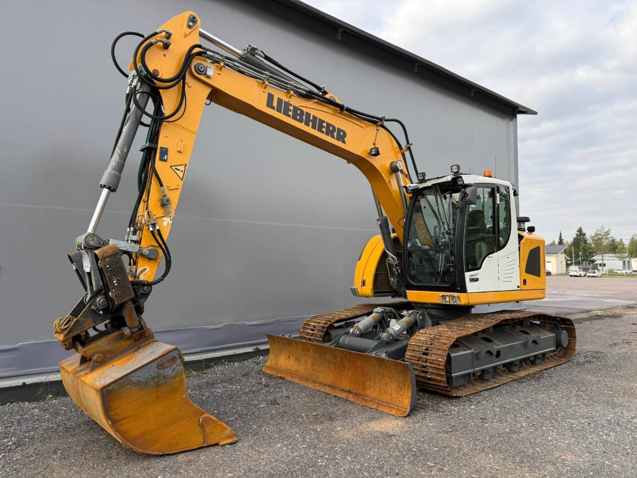 Liebherr R920 Compact + Martt...