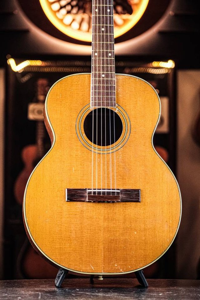 1945 Harmony H1203 Sovereign ...