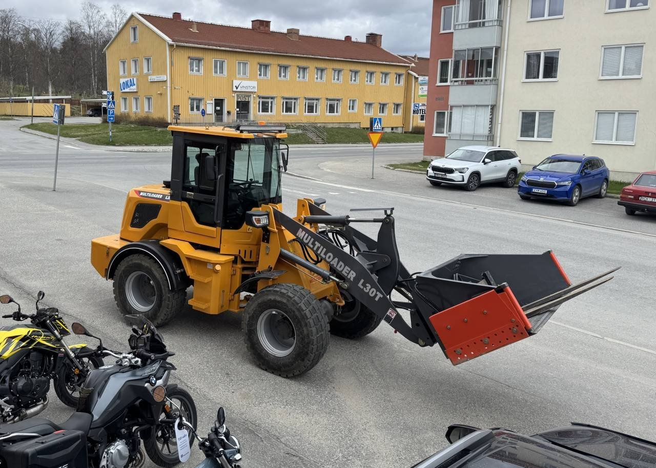 Multiloader L 30 i lager för ...