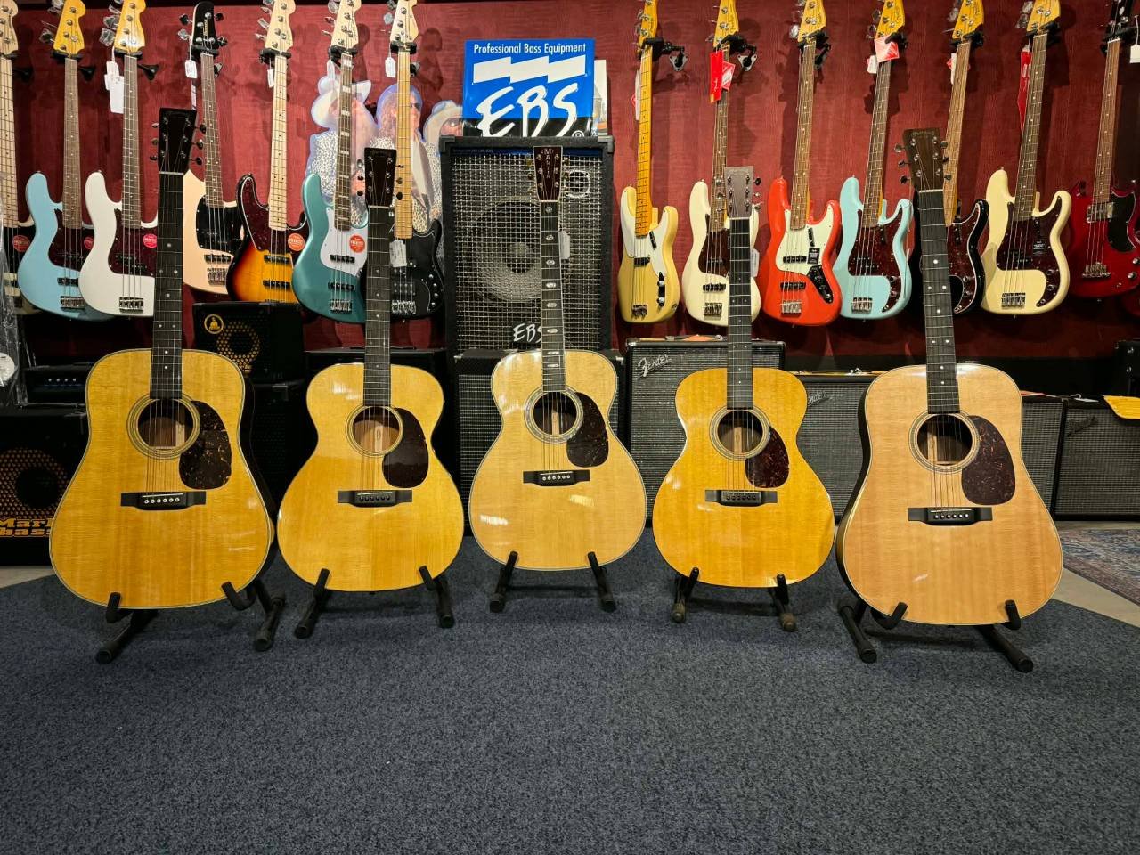 Nya & Begagnade Martin gitarr...