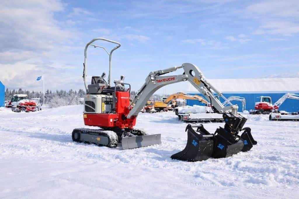 Takeuchi TB210R
