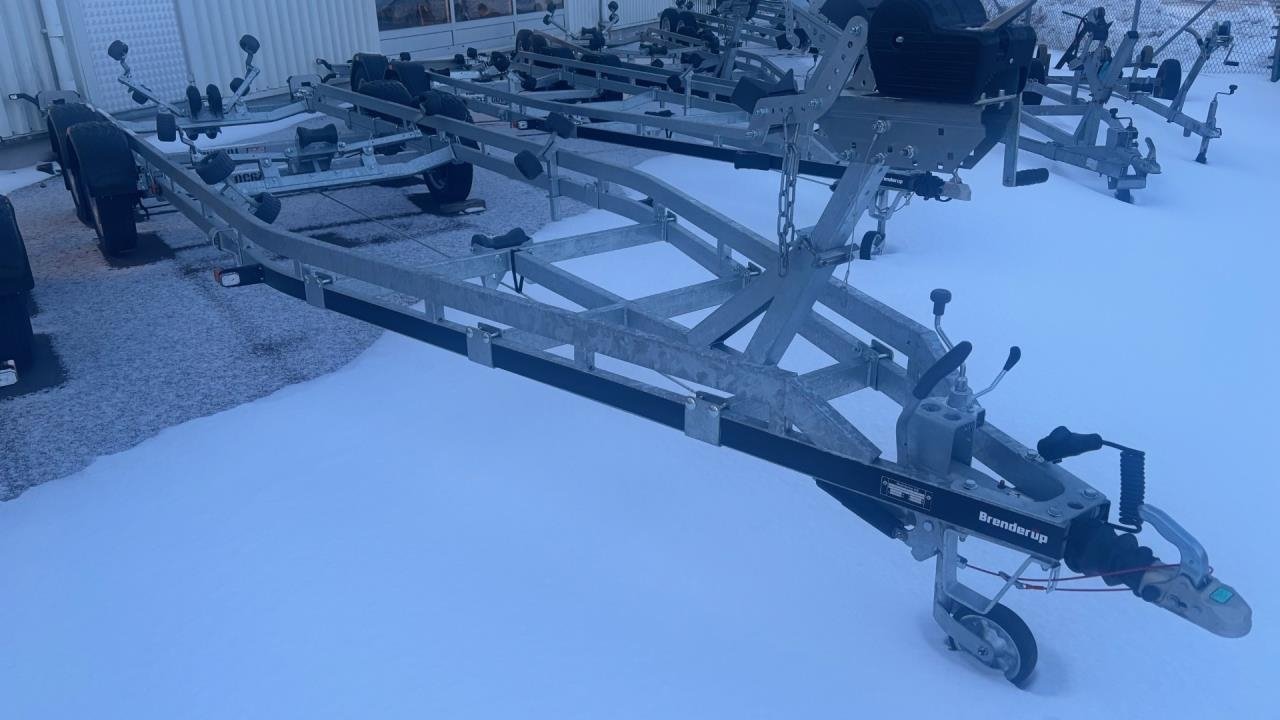 Brenderup 24200 TB SV, Båtupp...