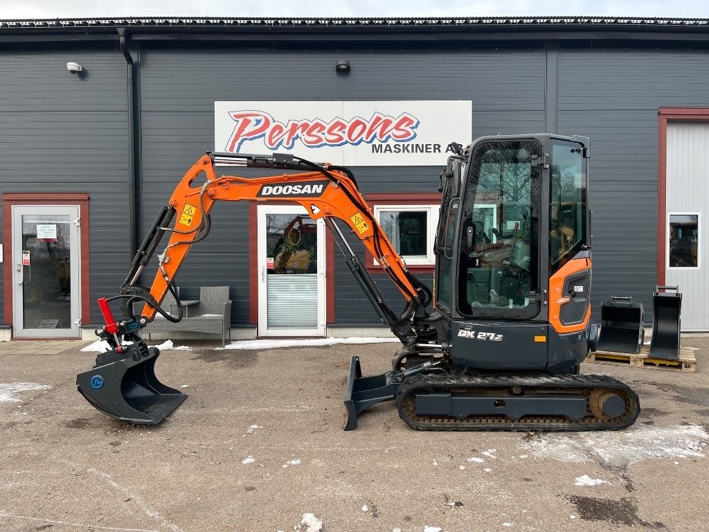 Doosan DX 27 Z-2022