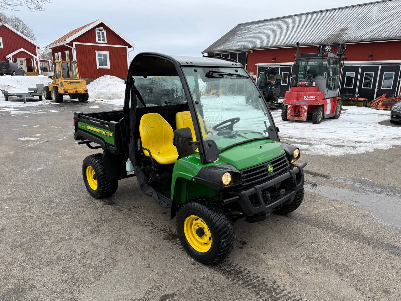 John Deere Gator 825I XUV UTV