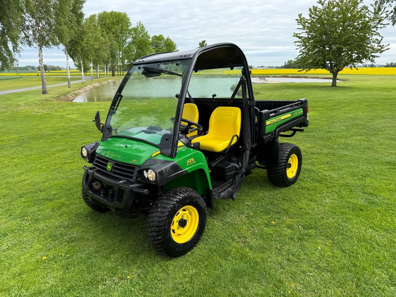 John Deere Gator 825I XUV UTV
