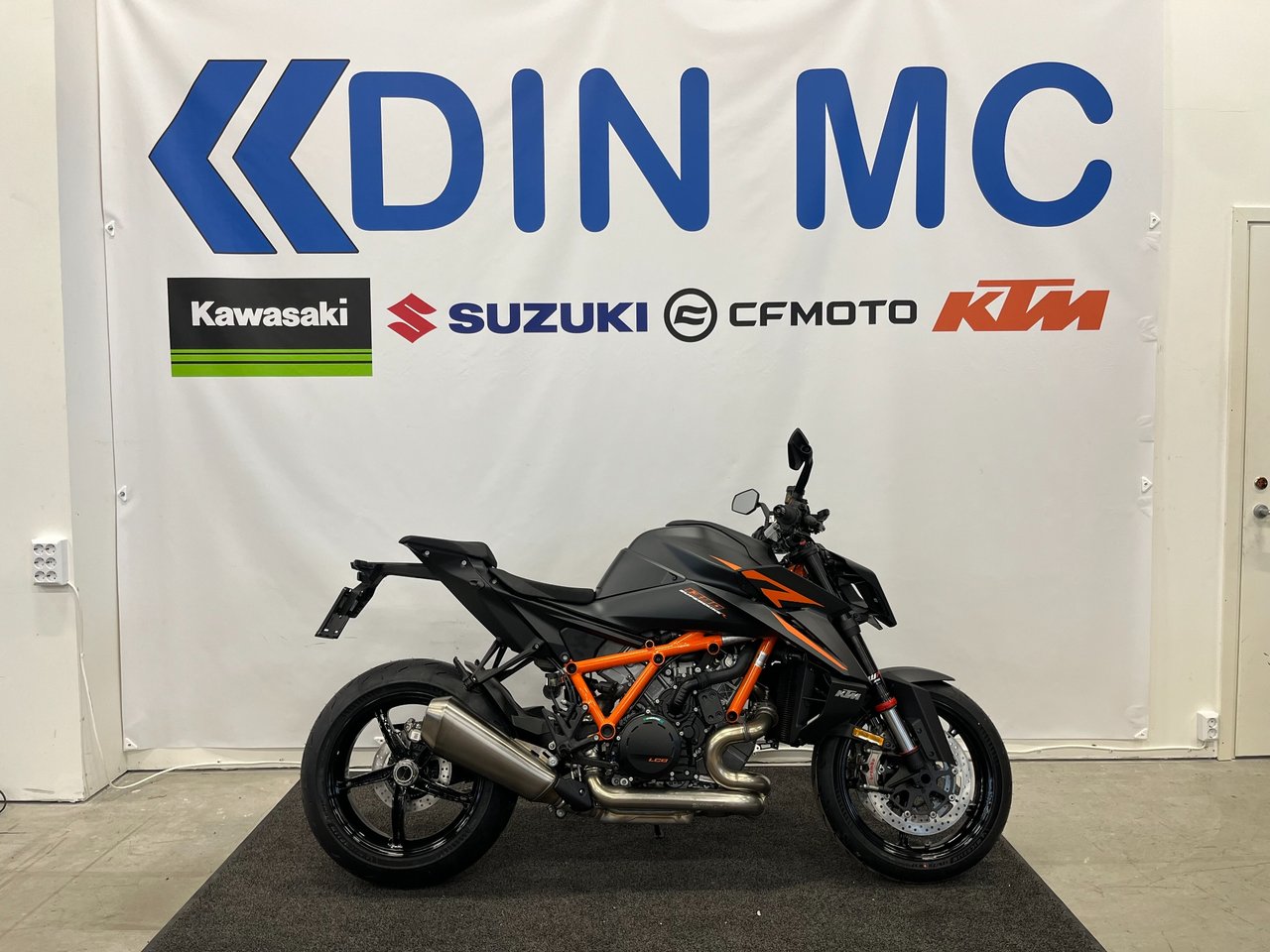KTM 1390 SUPER DUKE R "I buti...