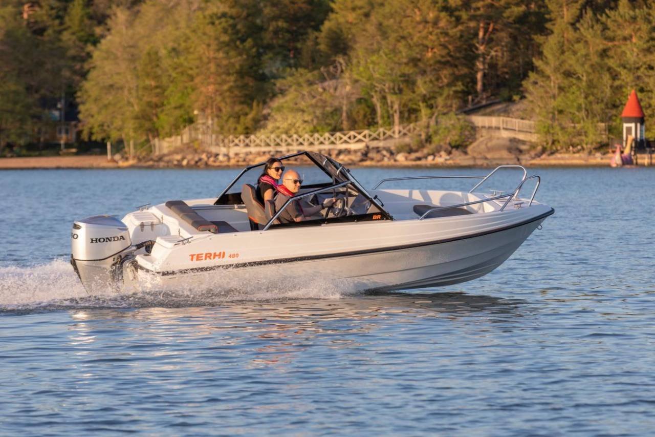 Terhi 480 BR  Tohatsu 60