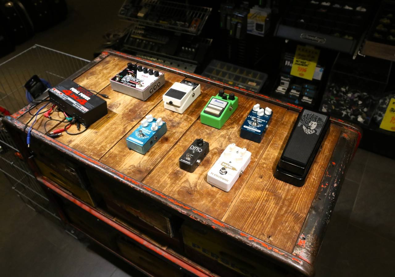 Begagnade gitarreffekter hos ...