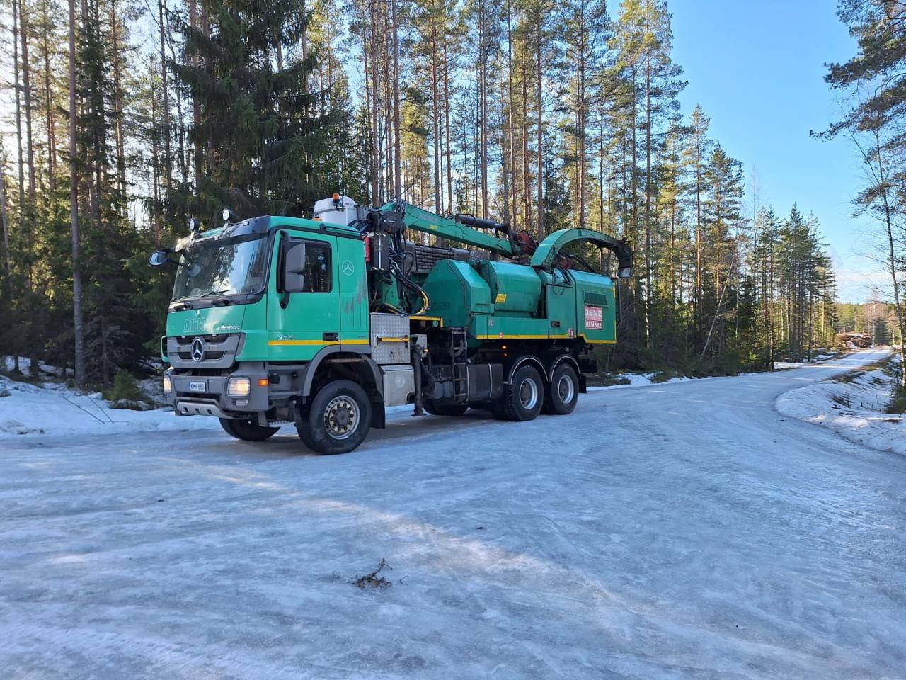 Jenz HEM 582 + Kesla 1200T