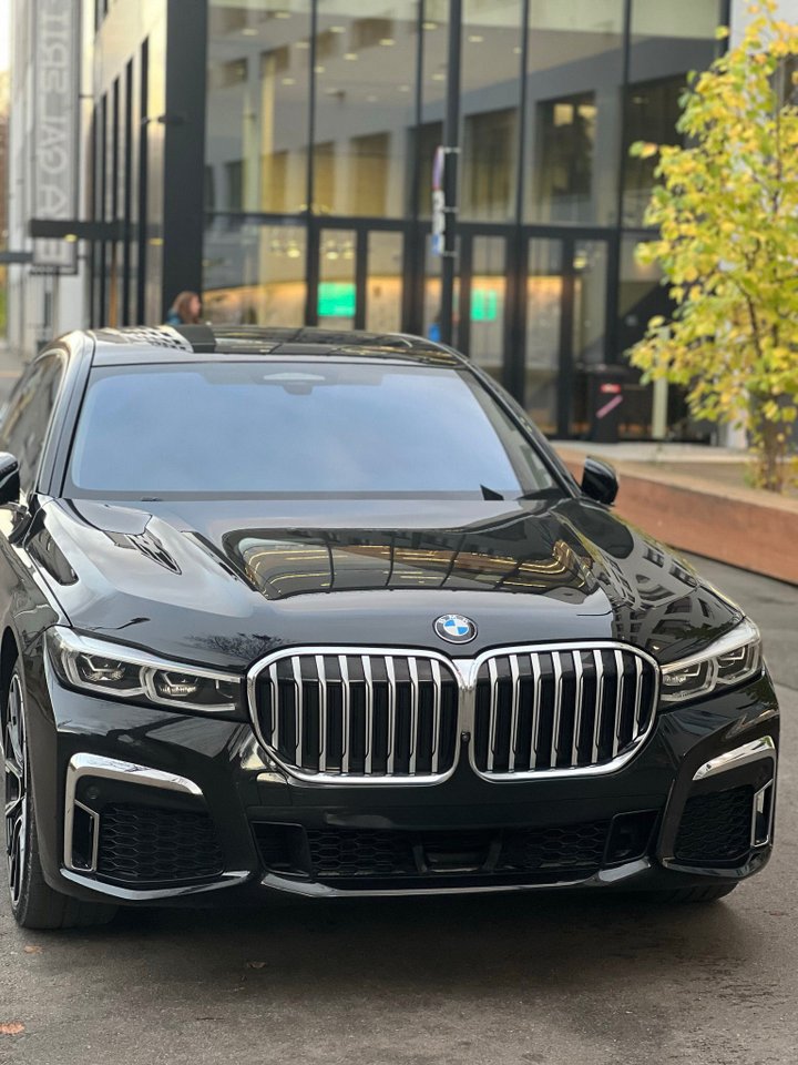 BMW 745 LE X-Drive